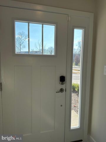 1710 HUBER RD, Essex, MD 21221