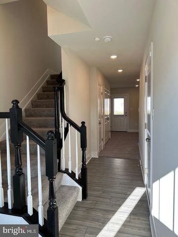 1710 HUBER RD, Essex, MD 21221