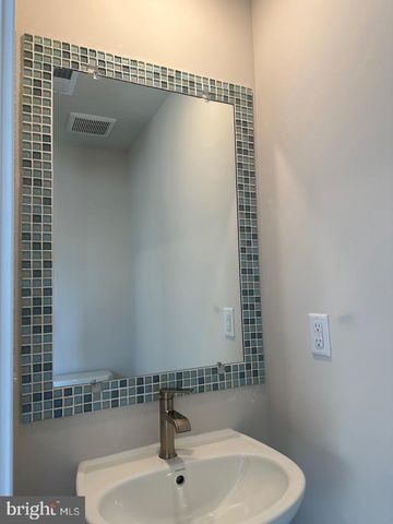 1710 HUBER RD, Essex, MD 21221