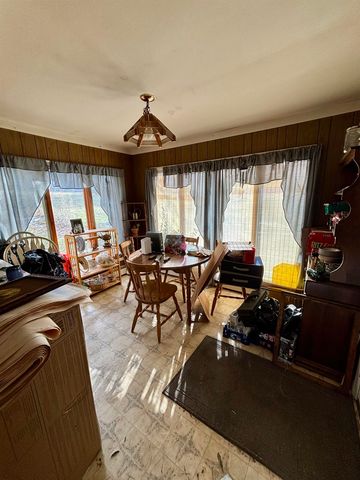 15 Sunset Avenue, Milton, VT 05468