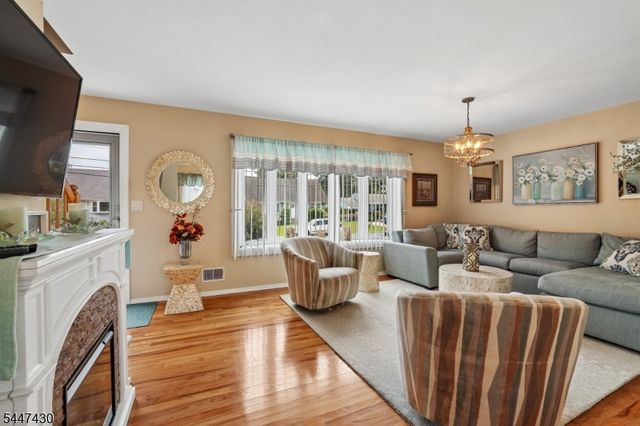 88 Bentley Ave, Old Bridge Twp., NJ 08857