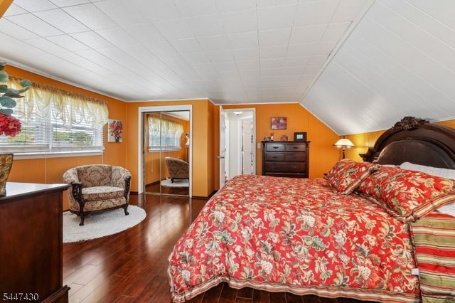 88 Bentley Ave, Old Bridge Twp., NJ 08857