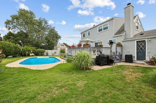 88 Bentley Ave, Old Bridge Twp., NJ 08857