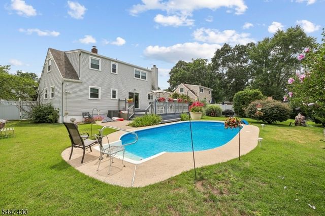 88 Bentley Ave, Old Bridge Twp., NJ 08857