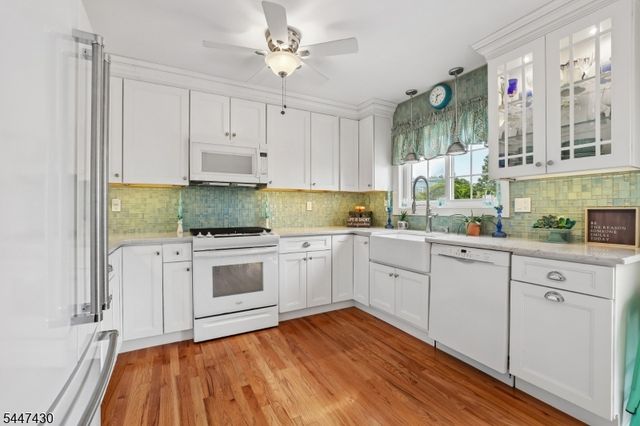 88 Bentley Ave, Old Bridge Twp., NJ 08857