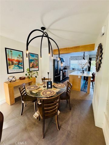 2423 Los Patos, Palm Springs, CA 92264