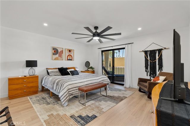 2423 Los Patos, Palm Springs, CA 92264