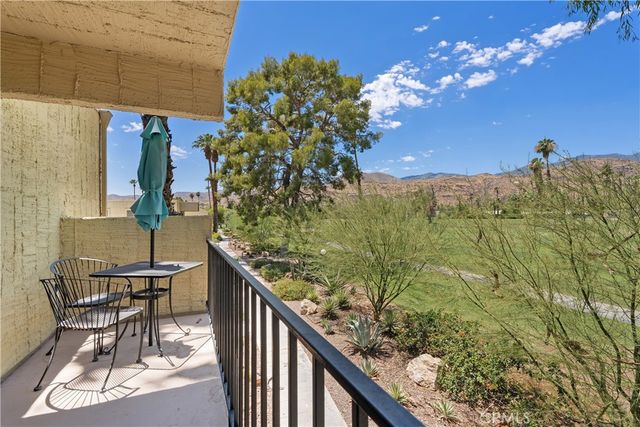 2423 Los Patos, Palm Springs, CA 92264