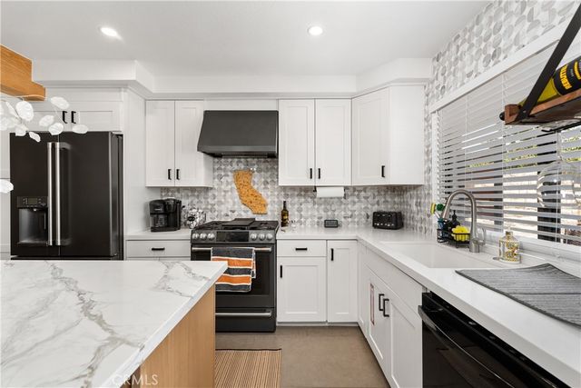 2423 Los Patos, Palm Springs, CA 92264