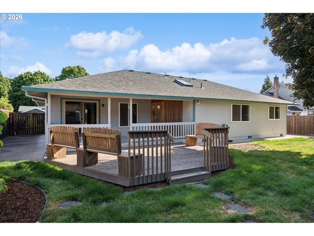 5617 Ne FARMCREST St, Hillsboro, OR 97124