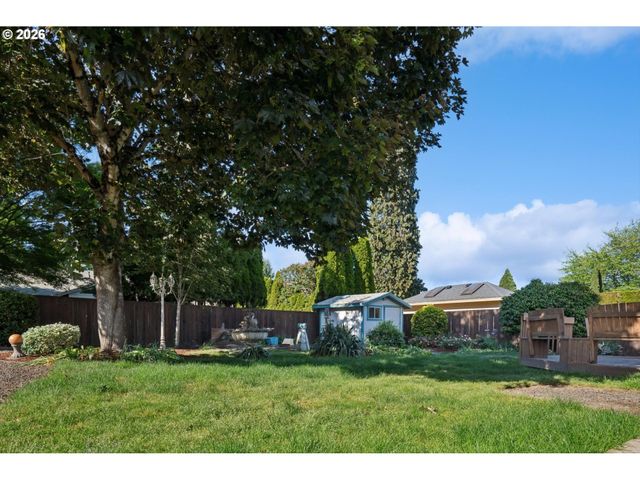 5617 Ne FARMCREST St, Hillsboro, OR 97124
