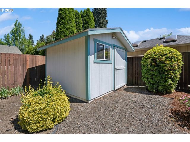 5617 Ne FARMCREST St, Hillsboro, OR 97124