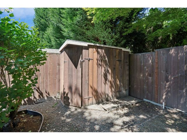5617 Ne FARMCREST St, Hillsboro, OR 97124