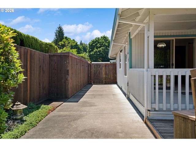 5617 Ne FARMCREST St, Hillsboro, OR 97124