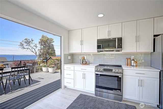 275 Maple Street, Camano Island, WA 98282