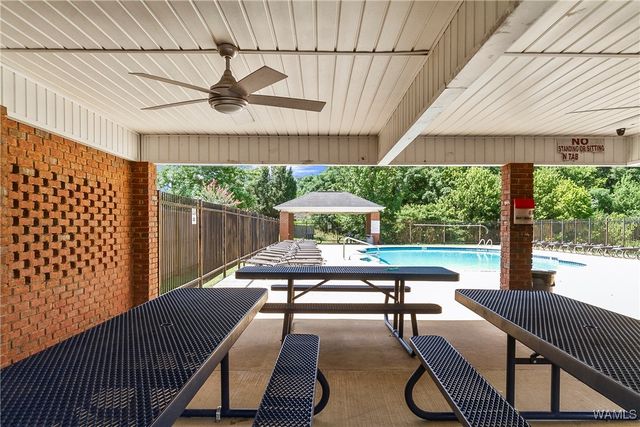 9839 Moonlight Dr, Tuscaloosa, AL 35405