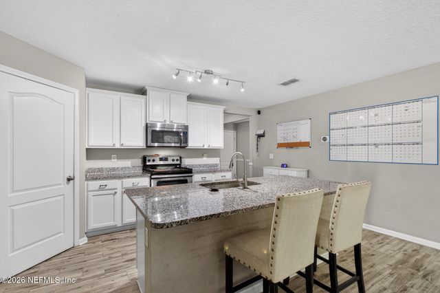 3643 SUMMIT OAKS Drive, Green Cove Springs, FL 32043