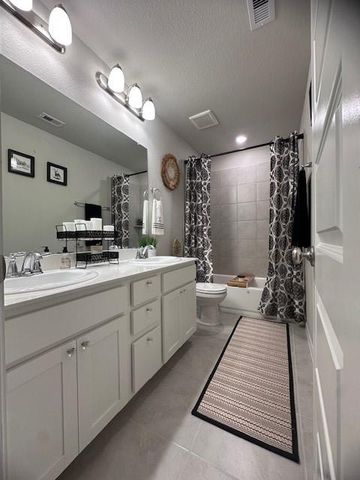 10701 Clouds Rest Drive, Rosharon, TX 77583