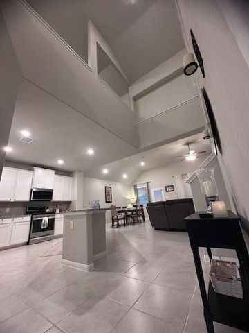 10701 Clouds Rest Drive, Rosharon, TX 77583