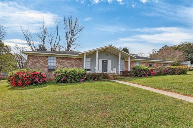 8275 Fontana Court, Mobile, AL 36695