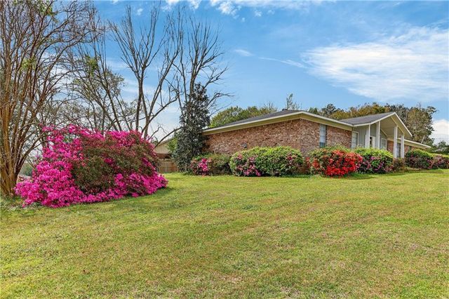 8275 Fontana Court, Mobile, AL 36695