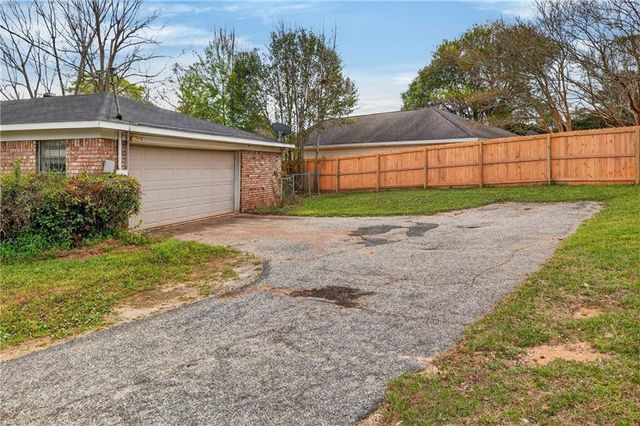 8275 Fontana Court, Mobile, AL 36695