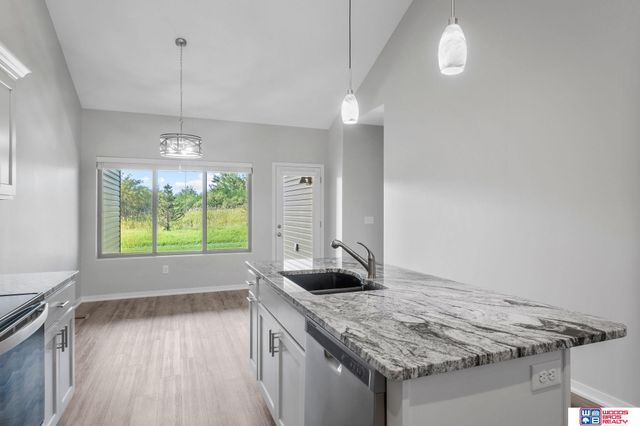 10315 Wayborough Lane, Lincoln, NE 68527