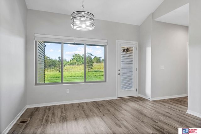 10315 Wayborough Lane, Lincoln, NE 68527