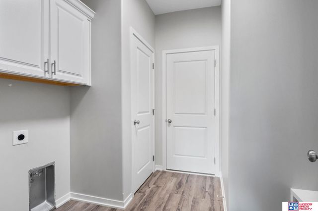 10315 Wayborough Lane, Lincoln, NE 68527
