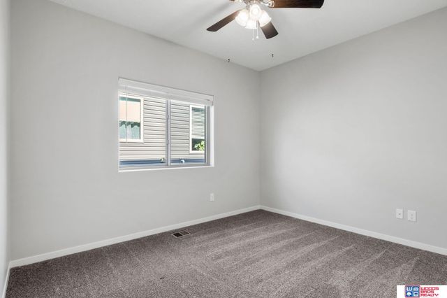 10315 Wayborough Lane, Lincoln, NE 68527