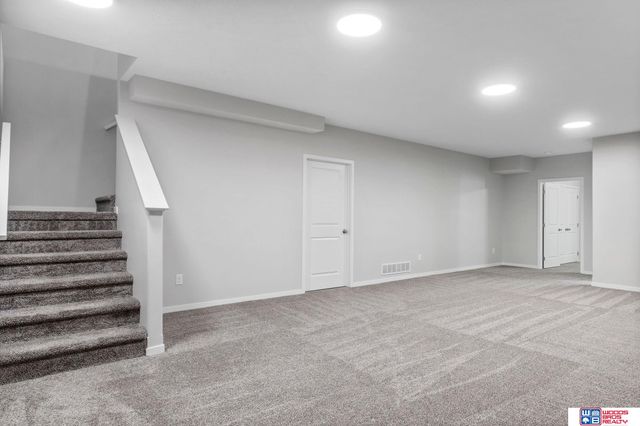 10315 Wayborough Lane, Lincoln, NE 68527