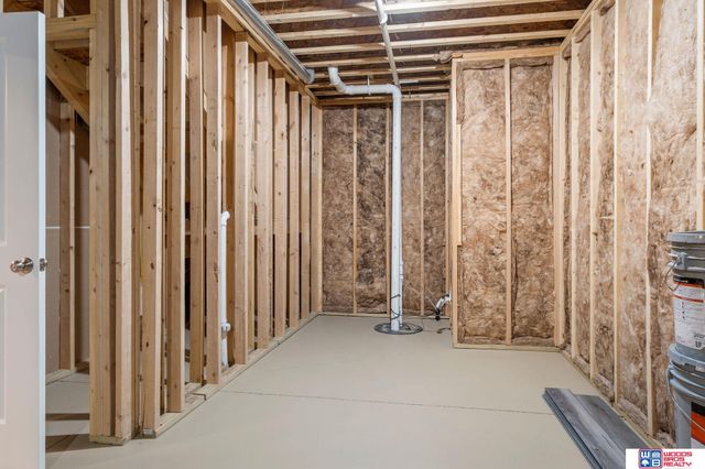 10315 Wayborough Lane, Lincoln, NE 68527