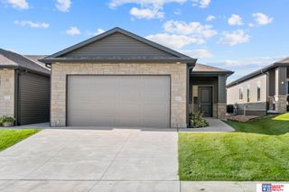 10315 Wayborough Lane, Lincoln, NE 68527