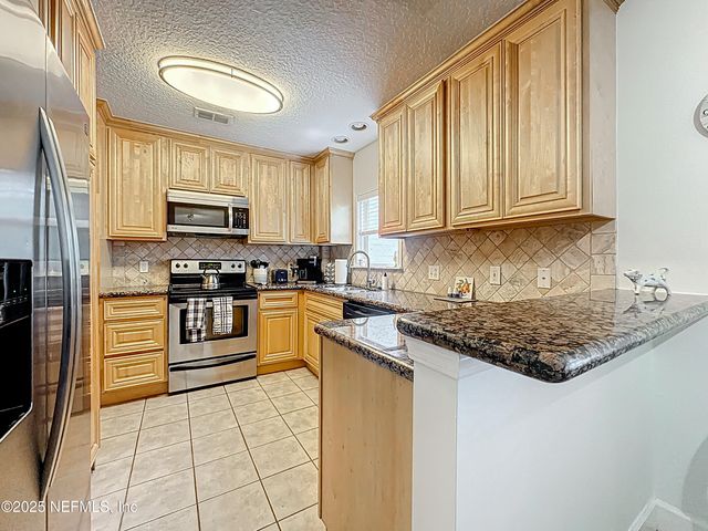 3434 BLANDING Boulevard 116, Jacksonville, FL 32210