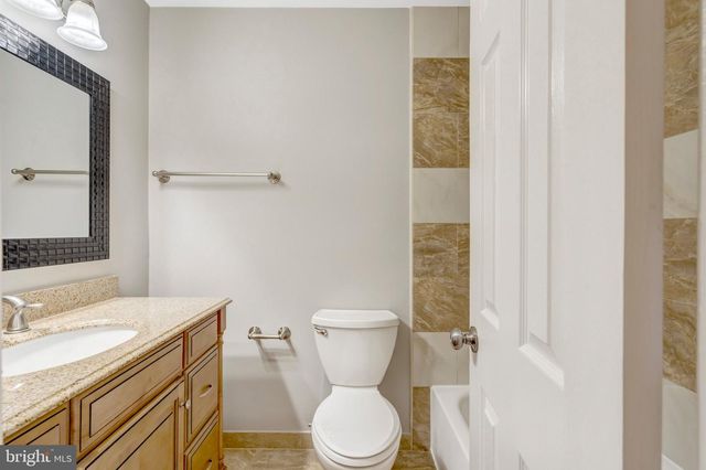 9315 WINBOURNE RD, Burke, VA 22015