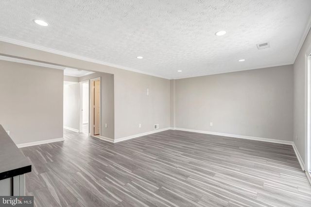 9315 WINBOURNE RD, Burke, VA 22015