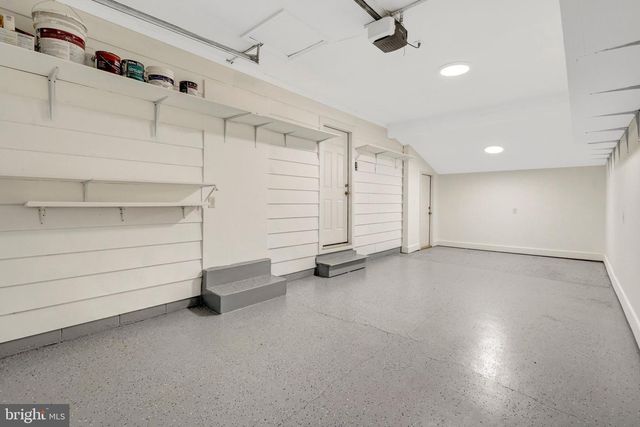 9315 WINBOURNE RD, Burke, VA 22015