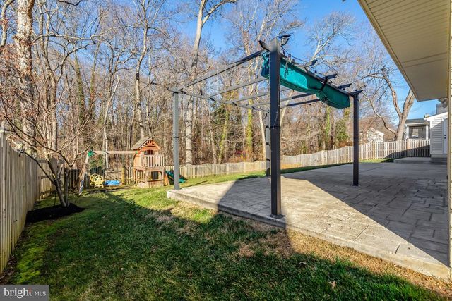 9315 WINBOURNE RD, Burke, VA 22015