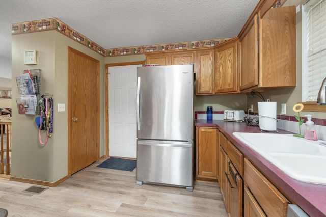 130 S Marlen, Haysville, KS 67060