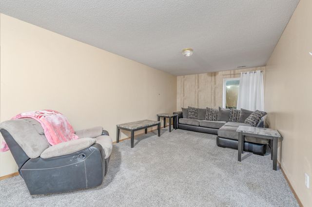 130 S Marlen, Haysville, KS 67060