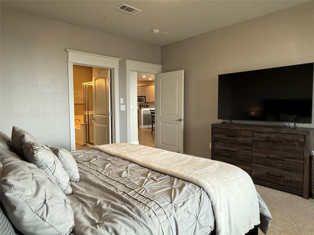 17808 Maritime Point DR 301, Jonestown, TX 78645