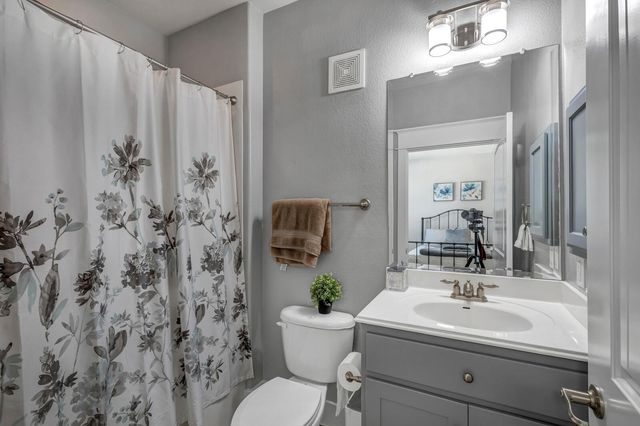 17808 Maritime Point DR 301, Jonestown, TX 78645