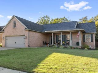15100 Kingsmont Drive, Evansville, IN 47725