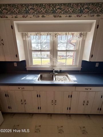 2996 Us Highway 64 W, Plymouth, NC 27962