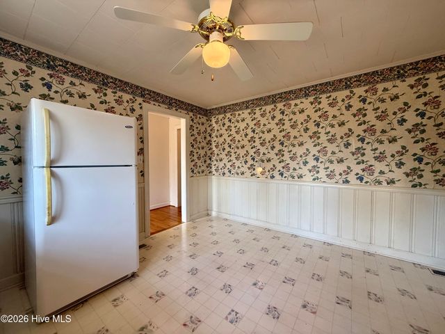 2996 Us Highway 64 W, Plymouth, NC 27962