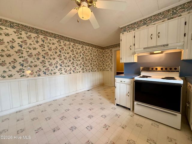 2996 Us Highway 64 W, Plymouth, NC 27962