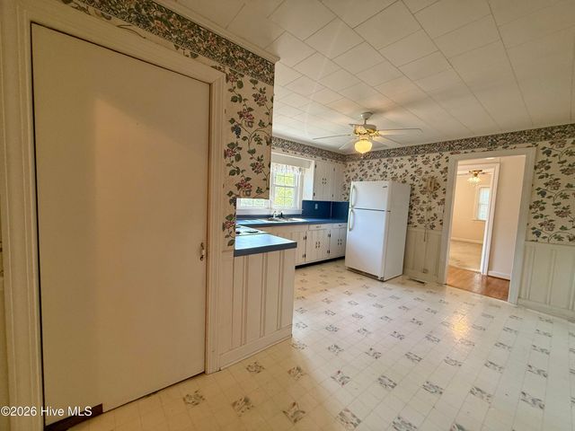 2996 Us Highway 64 W, Plymouth, NC 27962