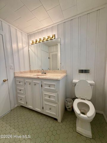 2996 Us Highway 64 W, Plymouth, NC 27962