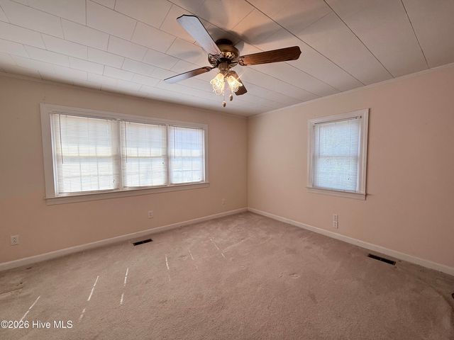 2996 Us Highway 64 W, Plymouth, NC 27962