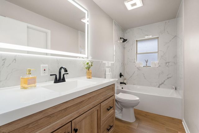 5515 Stone Avenue, Portage, IN 46368